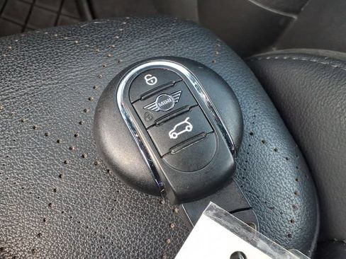 Used 2023 MINI Cooper S w/ Signature Upholstery Package FWD image 23