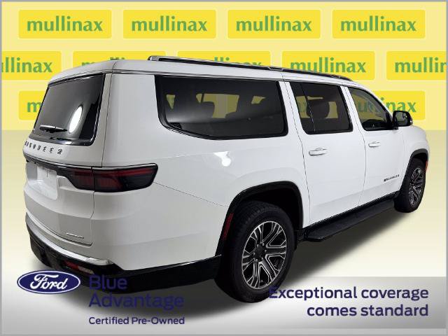 Used 2024 Jeep Wagoneer L Series II w/ Flexible Seating Group RWD image 4