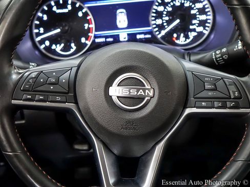 Used 2025 Nissan Sentra SR FWD image 18