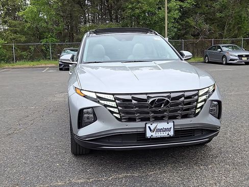 Certified 2023 Hyundai Tucson Limited AWD/4WD image 3