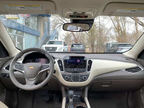 Used 2024 Chevrolet Malibu LT image 34