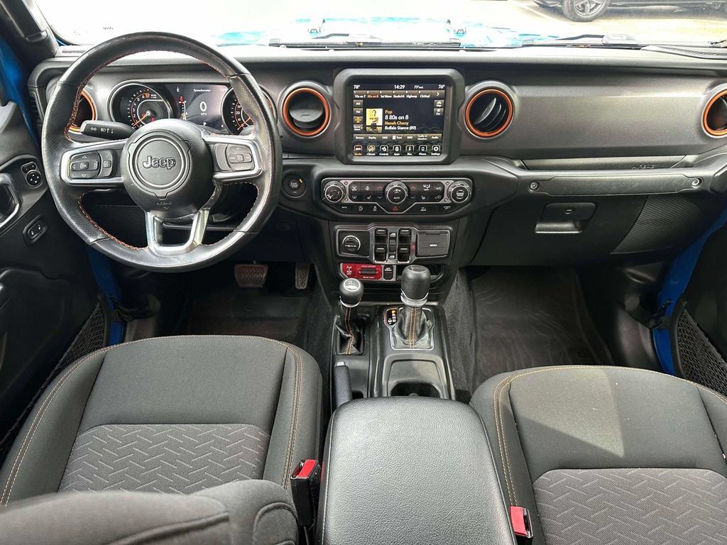 Used 2023 Jeep Gladiator Mojave w/ LED Lighting Group AWD/4WD image 13