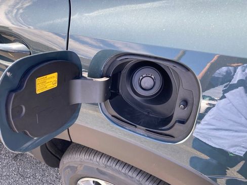 New 2026 Chevrolet Trax LT w/ LT Convenience Package FWD image 30