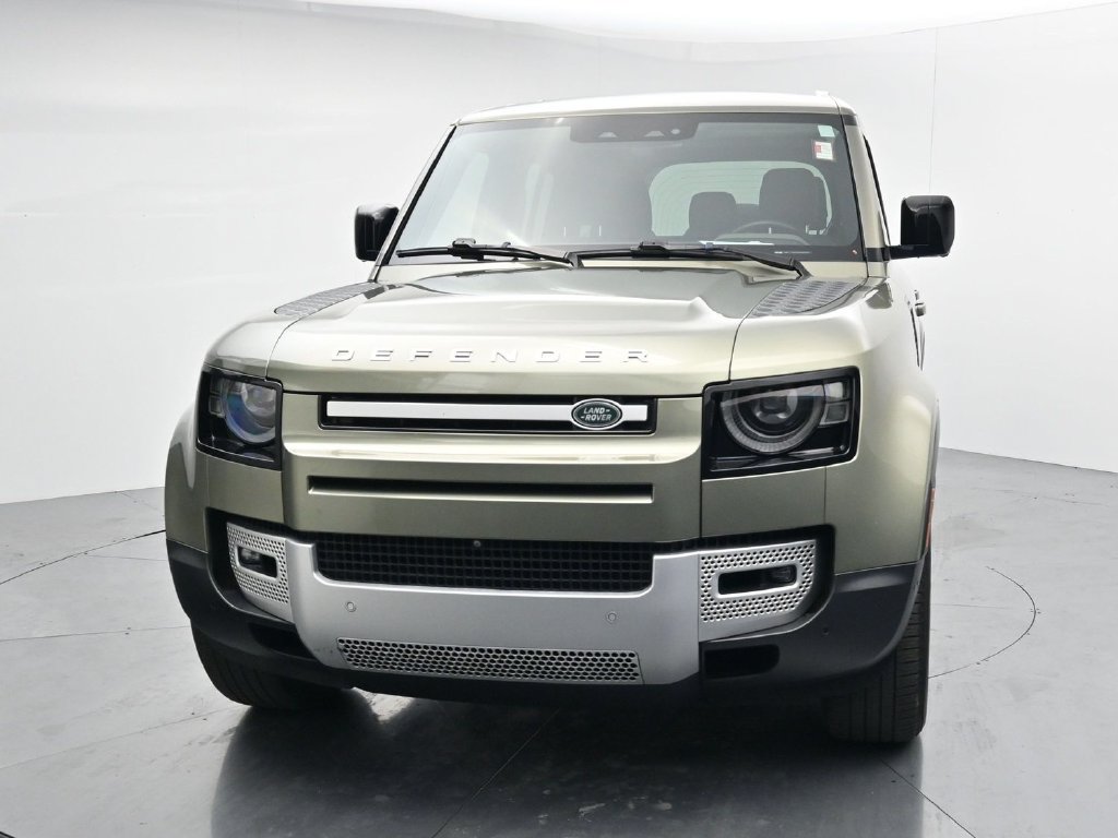 Used 2021 Land Rover Defender 110 SE AWD/4WD image 3