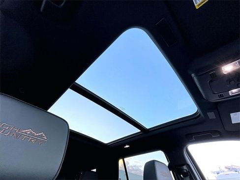 Used 2025 Chevrolet Tahoe High Country w/ Sun And Tow Package image 22