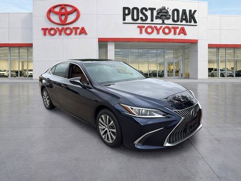 Used 2019 Lexus ES 350 w/ Premium Package image 2
