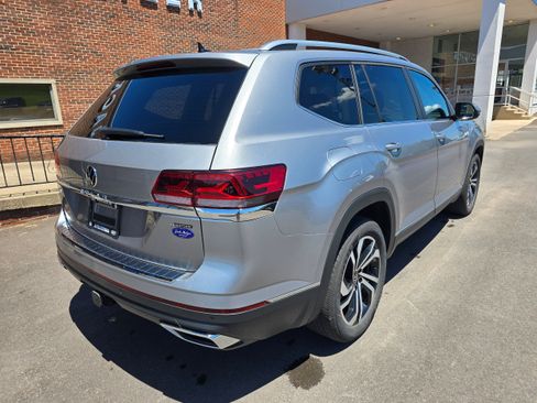 Used 2023 Volkswagen Atlas SEL AWD/4WD image 7