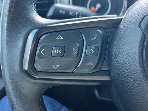 Used 2023 Jeep Gladiator Sport image 19