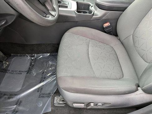 Used 2024 Toyota RAV4 XLE FWD image 16