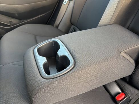 Used 2023 Toyota Corolla LE image 28