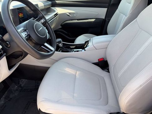 Used 2025 Hyundai Tucson SEL FWD image 22