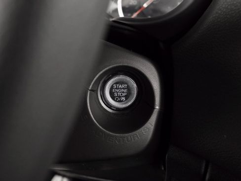 Certified 2023 Jeep Renegade Latitude image 27