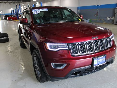 Used 2020 Jeep Grand Cherokee Laredo w/ Quick Order Package 2BN North AWD/4WD image 3