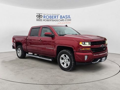 Used 2018 Chevrolet Silverado 1500 LT w/ All Star Edition image 6