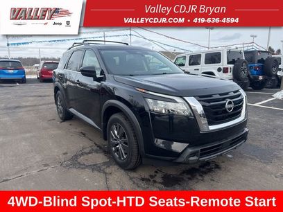 Used 2023 Nissan Pathfinder SV w/ Cargo Package