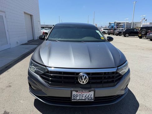 Used 2019 Volkswagen Jetta R-Line FWD image 9