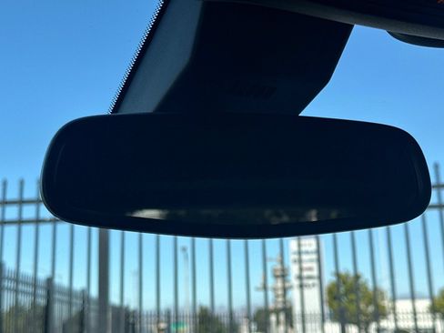Used 2023 Chevrolet Equinox Premier FWD image 24