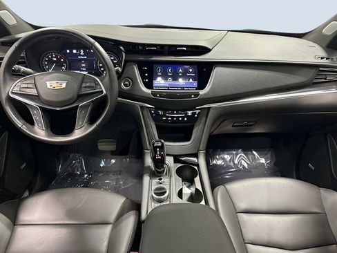 Used 2023 Cadillac XT5 Premium Luxury w/ Technology Package AWD/4WD image 13