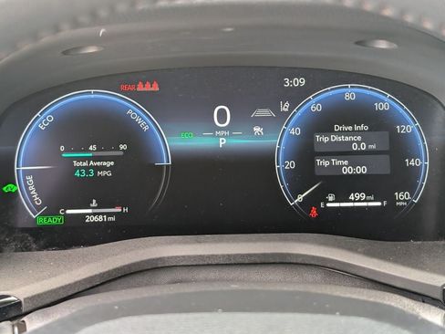 Used 2025 Toyota Camry XLE AWD/4WD image 17