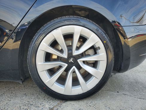 Used 2022 Tesla Model 3 Standard Range image 44