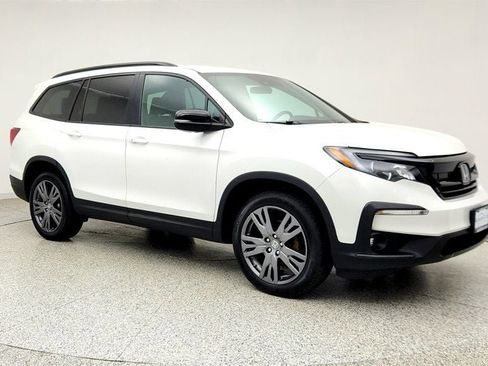 Used 2022 Honda Pilot Sport image 3