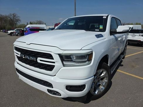 Used 2022 RAM 1500 Big Horn AWD/4WD image 3