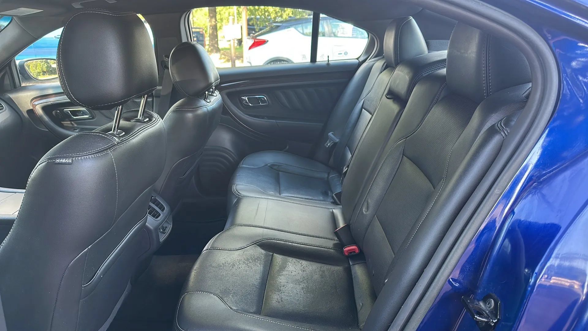 Used 2014 Ford Taurus Limited FWD image 13