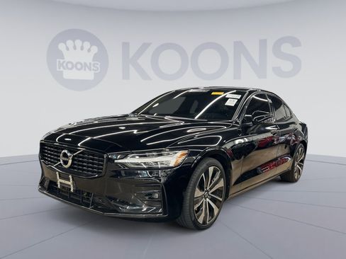 Used 2022 Volvo S60 B5 Inscription FWD image 1