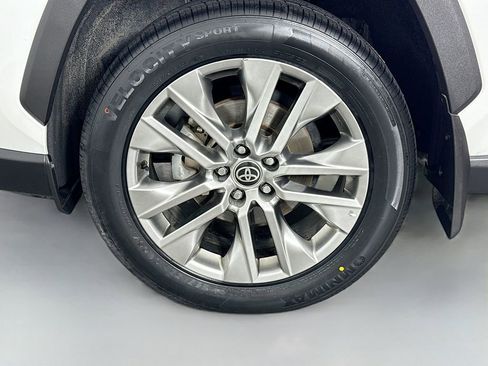 Certified 2024 Toyota RAV4 XLE Premium image 20