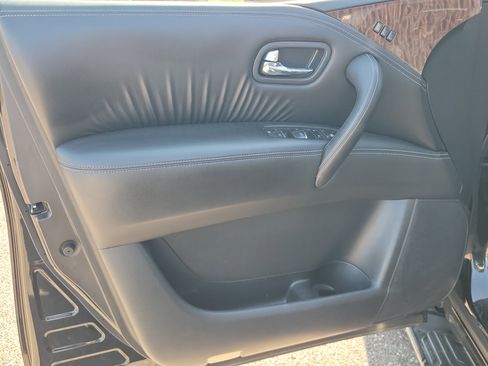 Certified 2020 Nissan Armada SL w/ Premium Package image 22