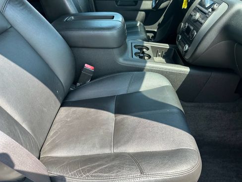 Used 2012 Chevrolet Avalanche LT w/ Suspension Package, Off-Road AWD/4WD image 15