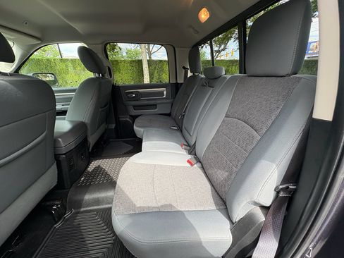 Used 2017 RAM 1500 Big Horn AWD/4WD image 36