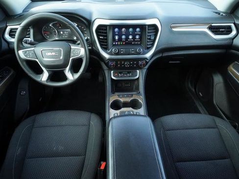 Used 2023 GMC Acadia SLE w/ Driver Convenience Package image 12