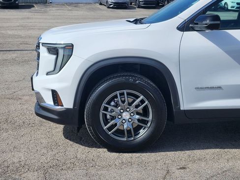 Used 2025 GMC Acadia Elevation FWD image 8