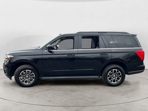 Used 2024 Ford Expedition XLT AWD/4WD image 5