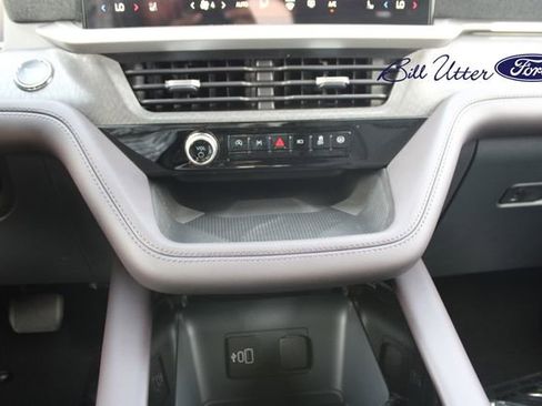 New 2026 Ford Explorer Platinum image 15