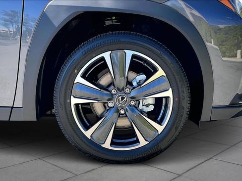New 2026 Lexus UX 300h FWD image 9
