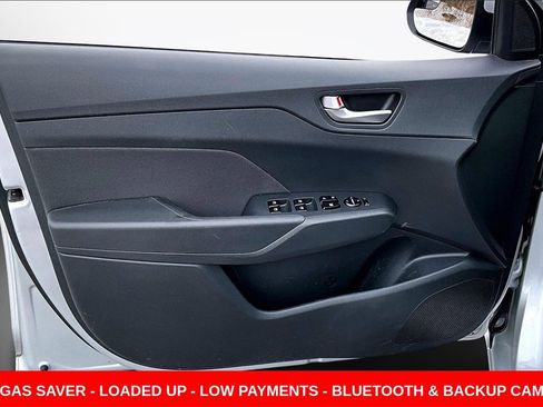 Used 2022 Hyundai Accent SEL image 18