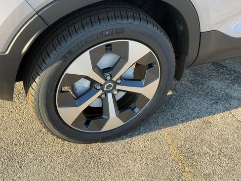 New 2026 Volvo XC40 B5 Plus w/ Protection Package Premier image 4