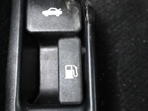 Used 2026 Toyota Corolla LE FWD image 32