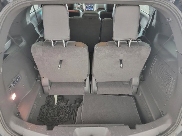Used 2014 Ford Explorer Limited w/ Equipment Group 301A AWD/4WD image 16
