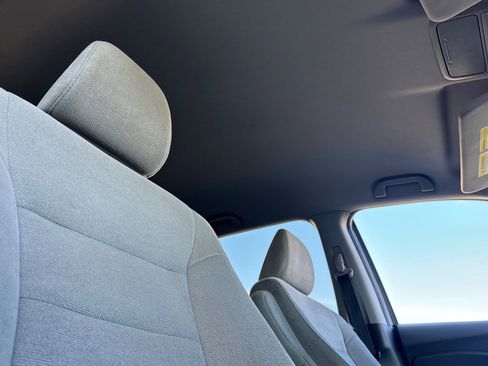 Used 2019 Honda Pilot LX image 24