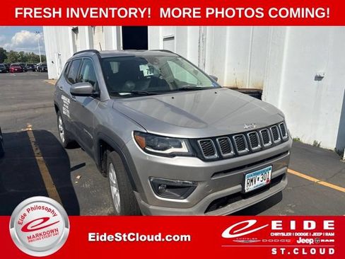 Used 2018 Jeep Compass Latitude w/ Popular Equipment Group AWD/4WD image 1