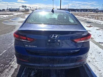 Used 2017 Hyundai Elantra SE w/ SE A/T Tech Package 03