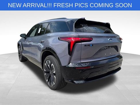 Used 2025 Chevrolet Blazer EV RS AWD/4WD image 6
