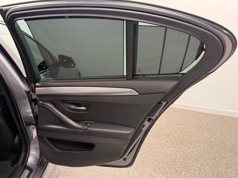 Used 2016 BMW 550i xDrive Sedan AWD/4WD image 17