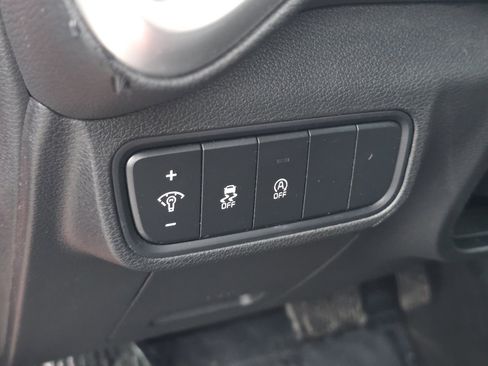 Used 2023 Kia Soul LX image 14