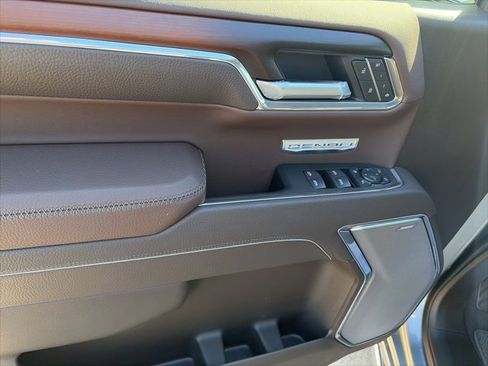 New 2026 GMC Sierra 1500 Denali w/ Denali Reserve Package image 17