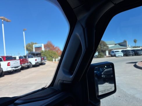 Used 2023 Jeep Gladiator Rubicon w/ LED Lighting Group image 34