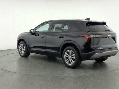 Used 2025 Chevrolet Equinox LT image 6